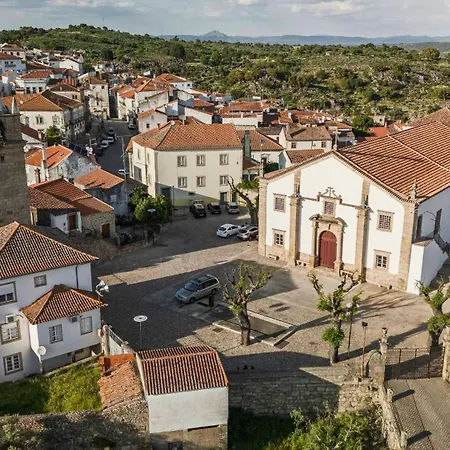 Casa Do Adro *